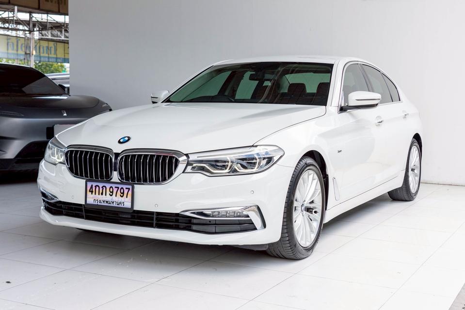 BMW 5Series G30 520d Luxury 2017 รูปที่ 5
