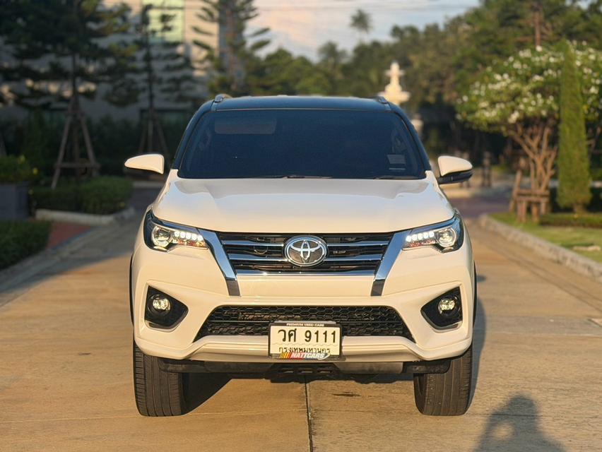 (แจ้งรหัสรถ NC9111)📍📍 TOYOTA ✳️ FORTUNER 2.8 TRD Sportivo (Black Top) (2WD) 2018 รูปที่ 2