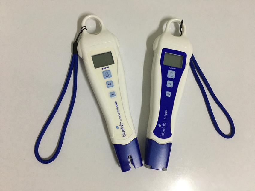 Bluelab Starter Pack (pH pen & Conductivity Pen) + Carekit ราคา 8,500 บาท ส่ง EMS ฟรีทั่วไทย 
