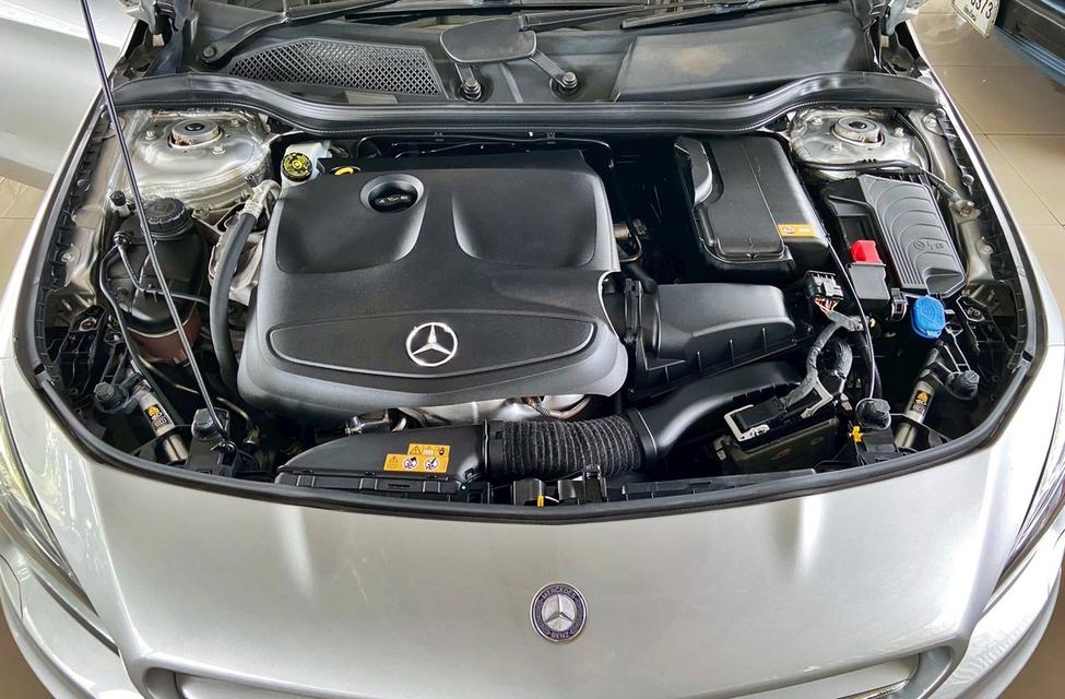 Mercedes-Benz CLA250 Shooting Brake 17