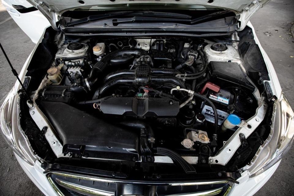 Subaru Xv 2.0i AWD สีขาว ปี 2014 มือเดียวป้ายแดง 9