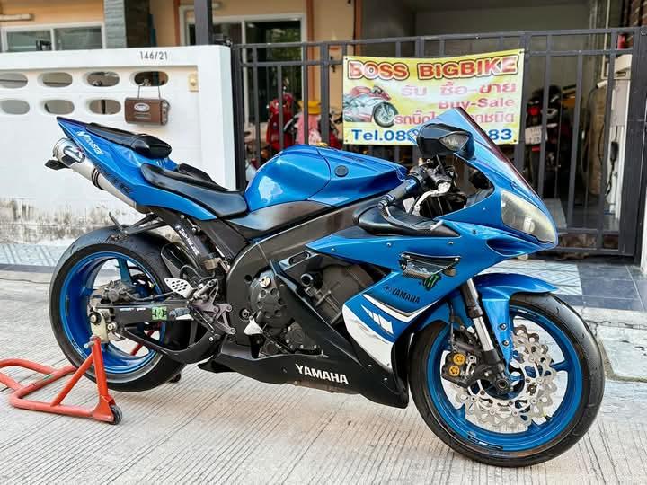 Yamaha R1 2004