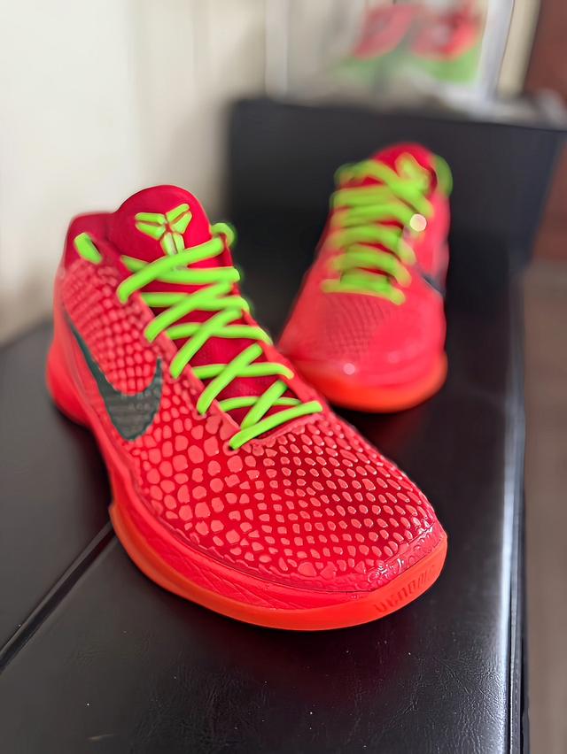 รองเท้า Nike Kobe 6 Reverse Grinch