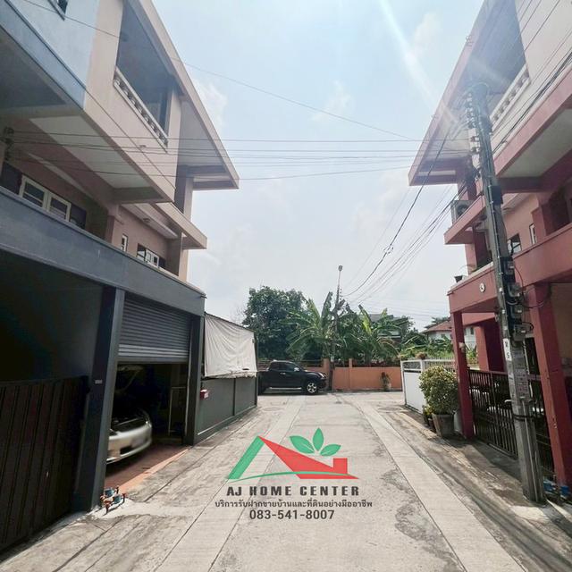 ทาวน์เฮ้าส์3ชั้น 29ตรว. ซ.ติวานนท์41 แยก8/2  19