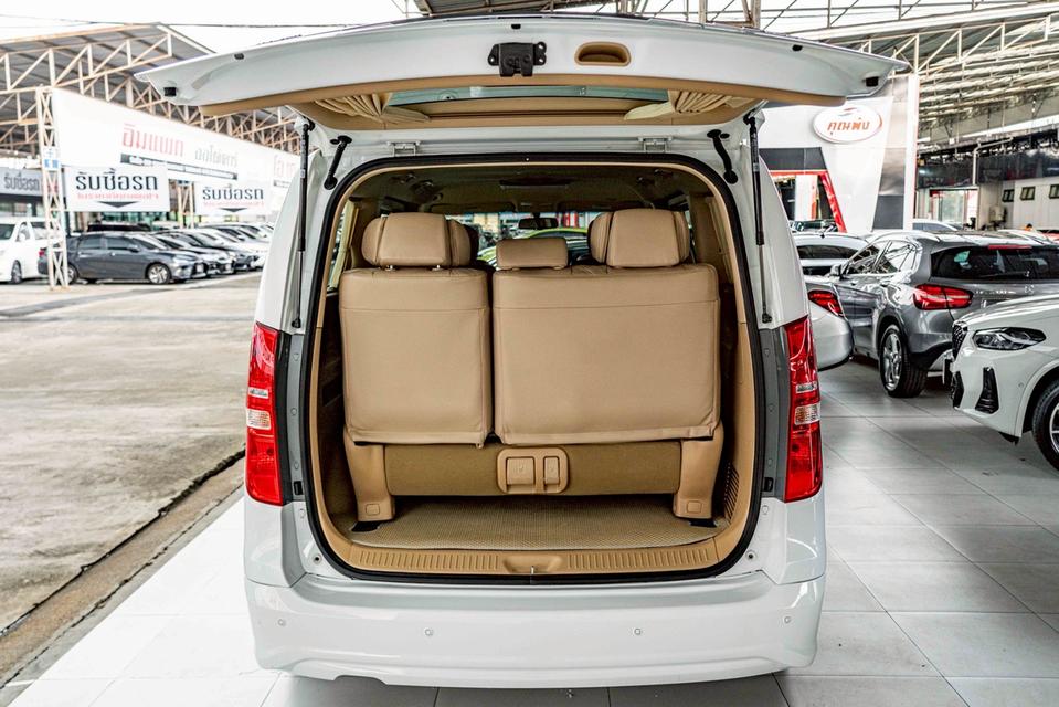 รหัสรถ NP752 HYUNDAI GRAND STAREX 2.5 PREMIUM 2018 10