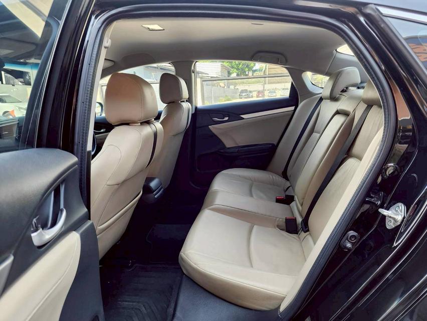 ขาย Honda Civic 1.8El ปี16 14