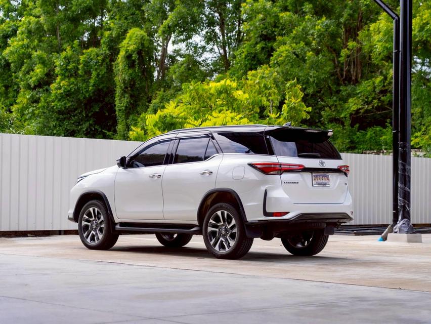 TOYOTA FORTUNER 2.4 LEGENDER 4WD ปี 2025 6