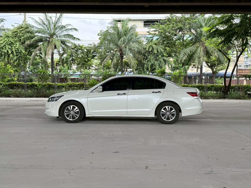 ขายรถ Honda Accord 2.0 ปี 2009 สีขาว เกียร์ออโต้ 7