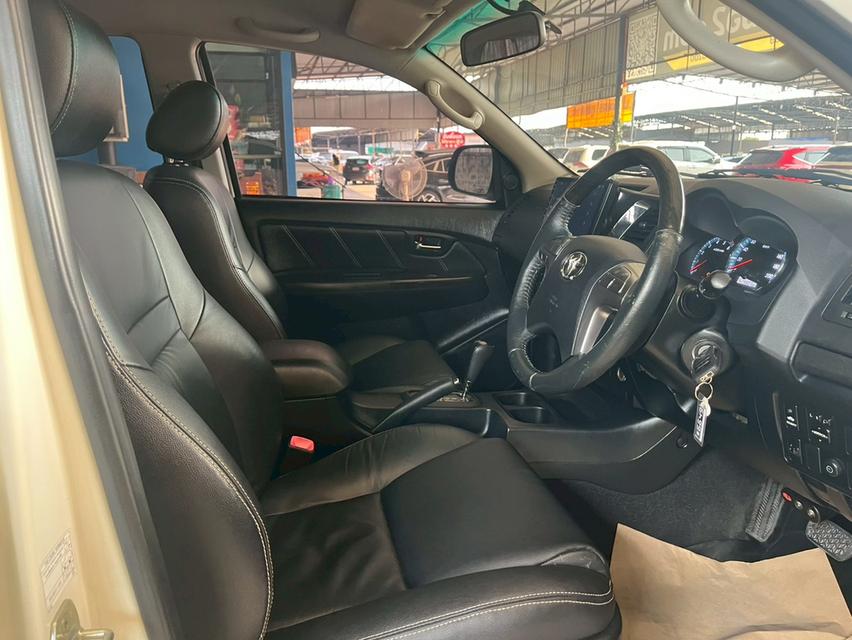 TOYOTA FORTUNER 2.5 V โฉมปี (11-15) 2013 รูปที่ 8