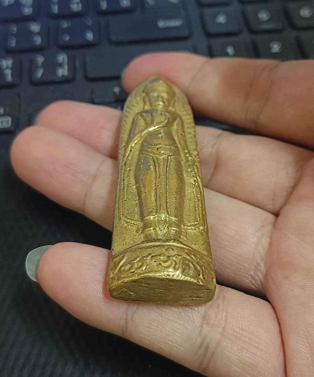พระร่วงหลังรางปืน ด้านหน้ามีอักษรขอม สวย เก่า หายาก น่าสะสม รูปที่ 5