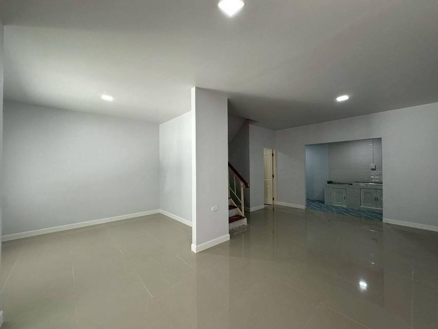 หมู่บ้านเดอะคัลเลอร์ส รังสิต-คลอง 4 ถนนรังสิต – นครนายก ต.ลาดสวาย อ.ลำลูกกา จ.ปทุมธานี 7