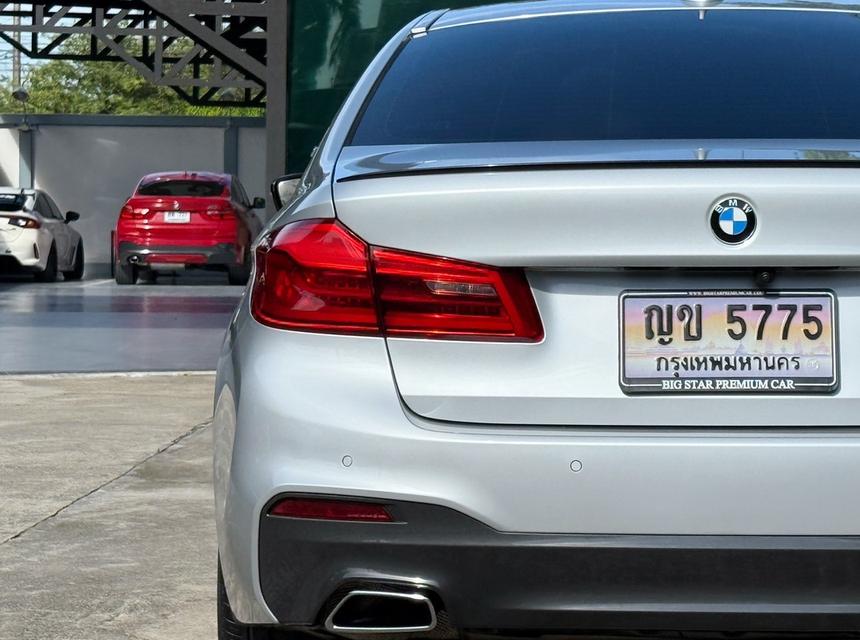 2020 BMW 530e SPORTLINE รถมือเดียว วิ่งน้อยเพียง 8X,XXX กม เข้าศูนย์ทุกระยะ รถไม่เคยมีอุบัติเหตุครับ 9