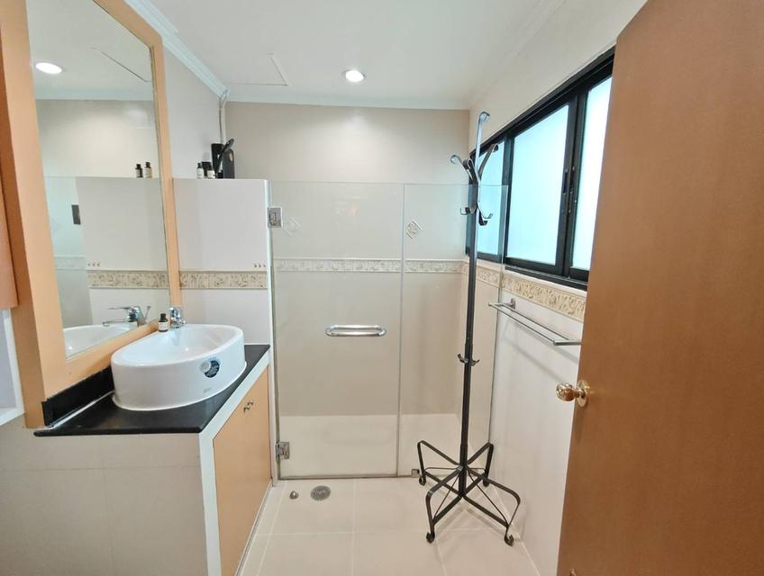  ปล่อยเช่า Sathorn Gardens 2 ห้องนอน วิวสระ ใจกลางสาทร CBD 12