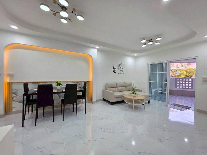 หมู่บ้านพฤกษา18บางใหญ่ ซอยแก้วอินทร์ทาวน์เฮาส์ 2 ชั้น   ตกแต่งใหม่พร้อมอยู่ ระเบียง ชั้น 2 ลง (ลงเข็มให้ลึก 6 เมตร ) รับลม ชมบรรยากาศ 5