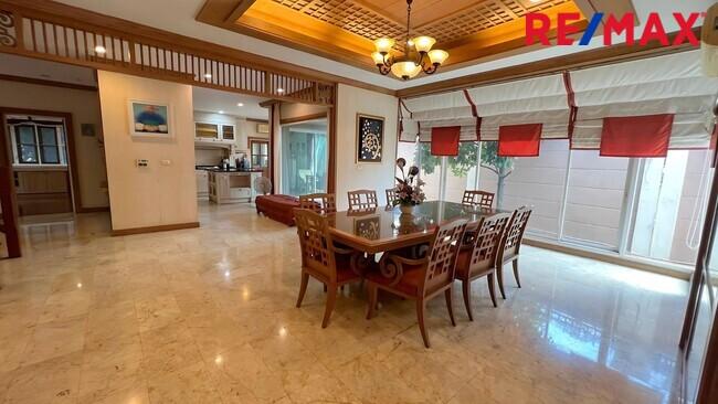 พฤกษ์ภิรมย์ สาทร ราชพฤกษ์ ติดถนนเมน ตรงข้ามสวน มีเรือนรับรอง ที่ดินแปลงใหญ่ 9