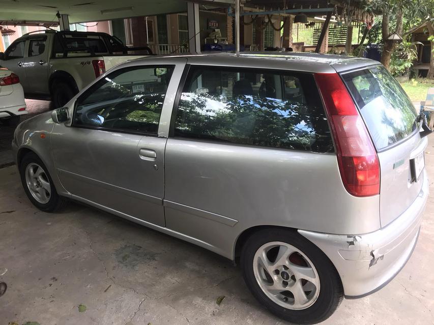 รถ Fiat Punto 5