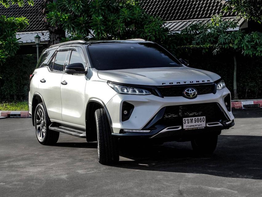 TOYOTA FORTUNER, 2.8 LEGENDER BLACK TOP ดีเซล 2021 รถสวย ใหม่ ใช้น้อยมาก 3