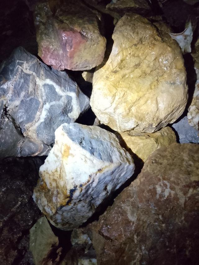 หินแร่ทองคำ หินควอตซ์ หินทองคำดิบ รูปที่ 12