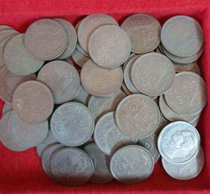 เหรียญหมุนเวียน ชนิดราคา 1 บาท เรือพระที่นั่งสุพรรณหงส์ พ.ศ.2520 สภาพผ่านการใช้ ทั้งหมด 64 เหรียญ ของสะสม