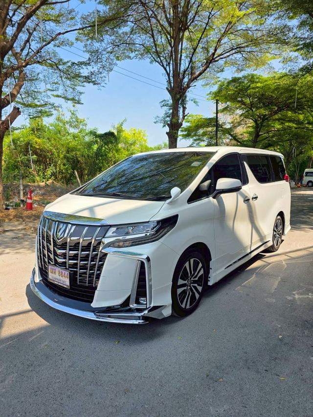 Toyota ALPHARD 2.5SC PACKAGE สีขาว ปี 2023 ไมล์ 40,000 กม.
