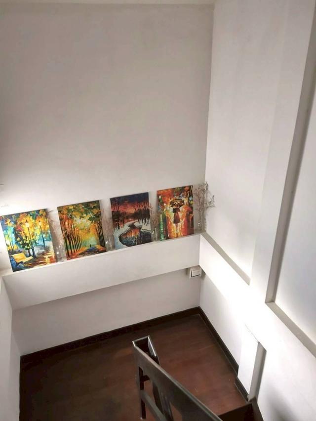 ขายบ้านเดี่ยวสัมมากร 58 ตรว. อยู่เอง 1 โซน อีกโซนปล่อยเช่าได้ 12,500 บต่อเดือน ใกล้ MRT รามคำแหง 11