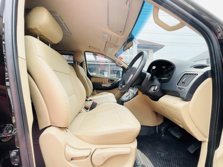 รหัสรถ AP8440 Hyundai H1 2.5  Elite ปี18 สีน้ำตาล ดีเซล 7