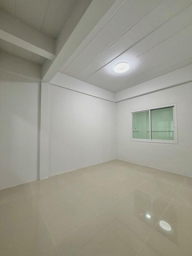 ✨หมู่บ้านกิตติยารักษ์ (ตรงข้ามกองสลาก)✨ทาวน์เฮาส์ 2 ชั้น ตกแต่งใหม่พร้อมอยู่ มีระเบียงด้านหน้า ทำเลดี น้ำไม่เคยท่วม หมู่บ้านดีมากลอกท่อทุกปี 13