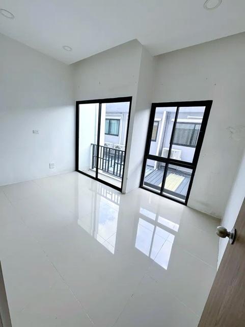 ให้เช่าอาคารพาณิชย์ 3ชั้น 20ตร.วา. เพียวเพลส ราชพฤกษ์ 1.4 กม. MRT บางรักใหญ่ 3.3กม. เปิดซิง! 4นอน 222ตร.ม. 3น้ำ เซ็นทรัล 5