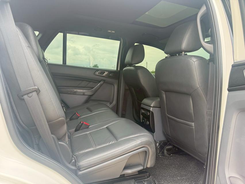 Ford Everest 2.0Titanium ปี17 14
