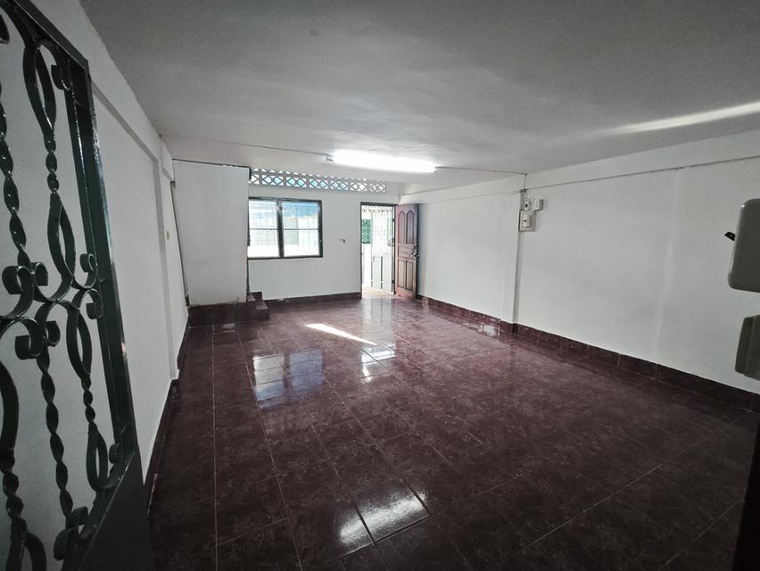 บ้านชั้นครึ่ง มือสอง 5