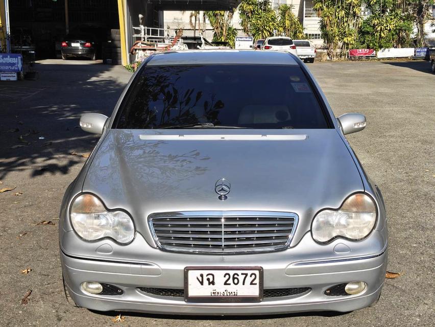 Mercedes-Benz C180SEDAN