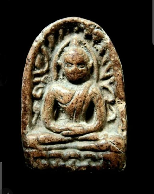 พระเครื่องเมืองกำแพง