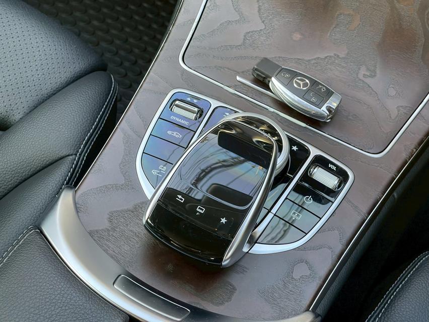 รหัสรถ PJP8691 2016 BENZ C350e Exclusive