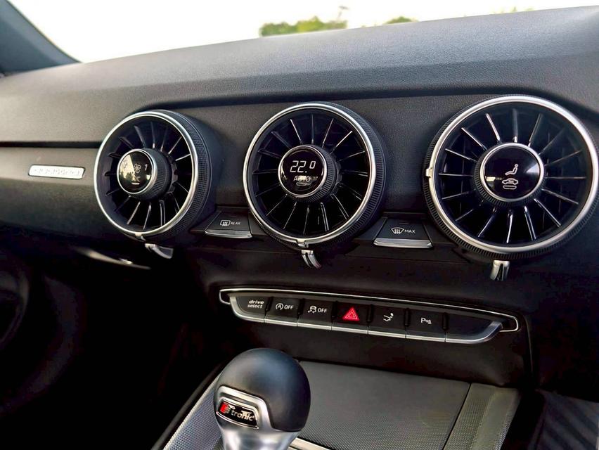 Audi TT 45 Coupe S line 2023 จด 2024 ( Final icon black ) ตัวสุดท้าย คุ้มกว่าป้ายแดงล้านกว่าบาท 14
