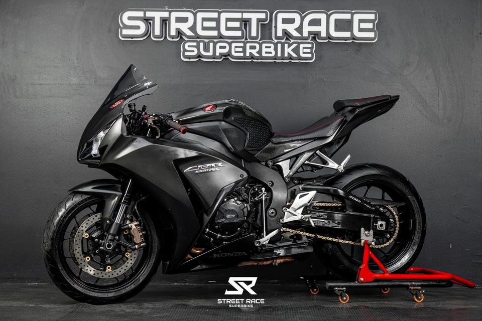 HONDA CBR1000RR 2016 สีดำ รถสภาพดี เครื่องแน่น รูปที่ 7