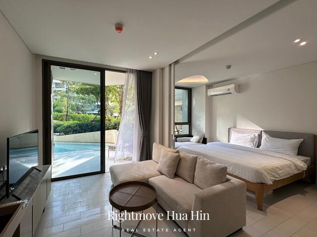 ให้เช่าคอนโดหรูติดทะเล Veranda Residence แบบ 1 ห้องนอน ติดสระ ตกแต่งพร้อมอยู่ รวมทำความสะอาดสัปดาห์ละครั้งตลอดการเข้าพัก 6