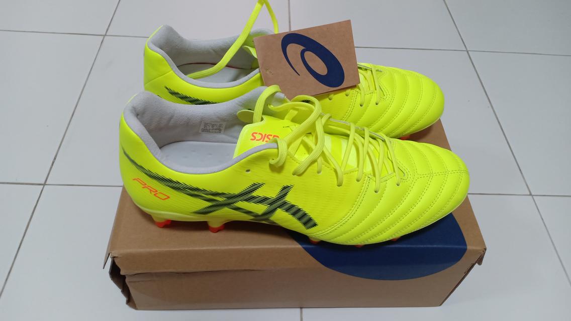 รองเท้าฟุตบอล Asics DS Light X Fly Pro 2 Paris ไซส์ US 9.5 เบอร์ 43.5 สีเหลือง