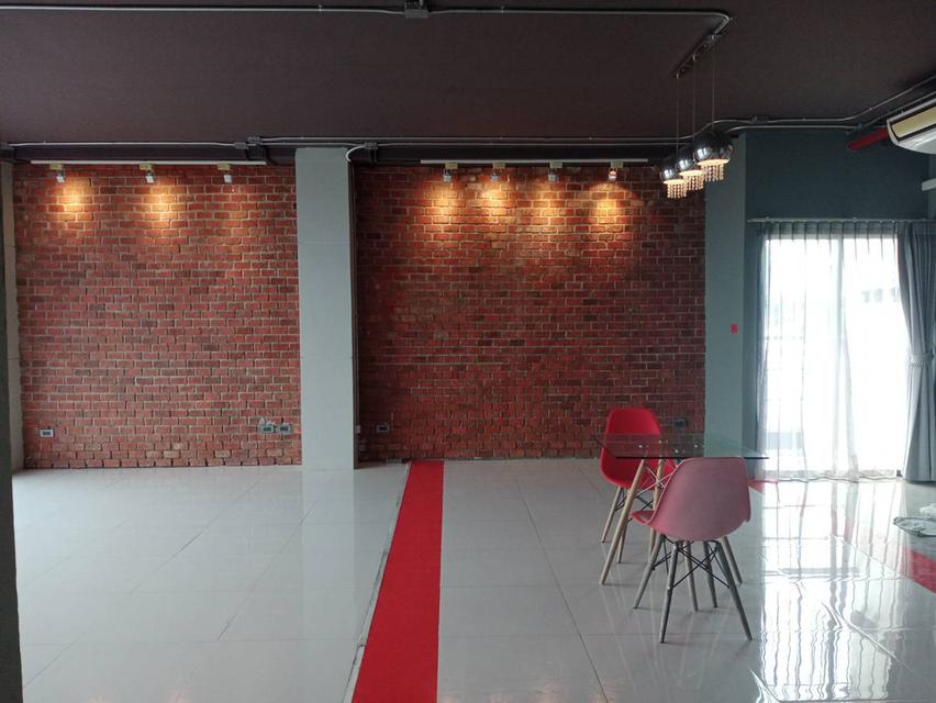 ให้เช่าพื้นที่ ย่านเอกมัย(ถนนซอย) ชั้น 4 พื้นที่ 83 ตร.ม. เหมาะทำโชว์รูม ออฟฟิศ​ ฯลฯ ทำเลดีใกล้ ทองหล่อ พร้อมพงษ์​ สุขุมวิท  พร้อมเข้าอยู่