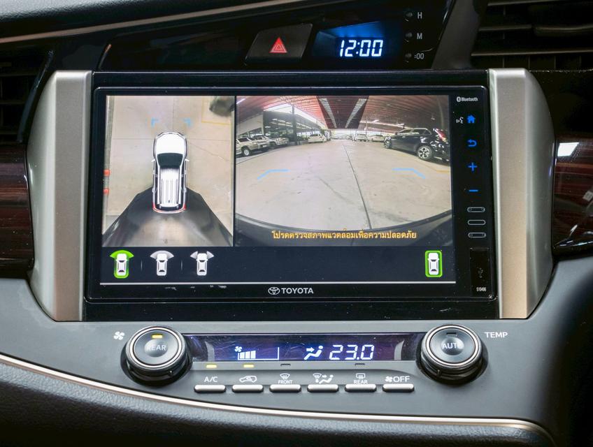 TOYOTA INNOVA 2.8 CRYSTA PREMIUM ปี 2022 13