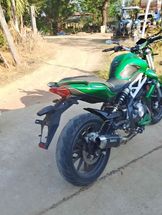 ขาย Benelli TNT 300 สีเขียว