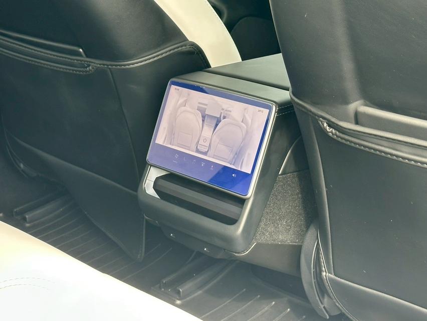 Tesla Model 3 Highland Long Range 2024 17