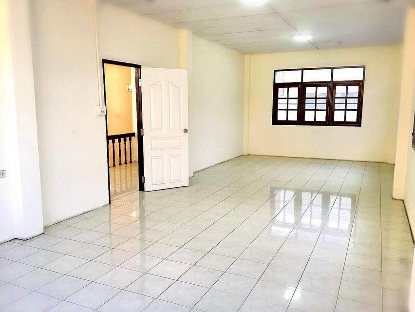 🏠​​ขายบ้านทำเลทอง ซอยเพชรเกษม 88 - บางแค อยู่แล้วเฮง เดินทางสะดวก เข้าออกได้ 3 เส้นทางหลัก พื้นที่ 105 ตรว. ในราคา 9.5 ล้านบาท 8