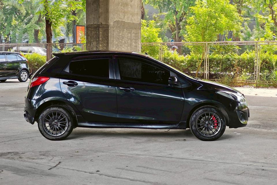Mazda 2 1.5 Sports Groove Hatchback AT ปี 2011