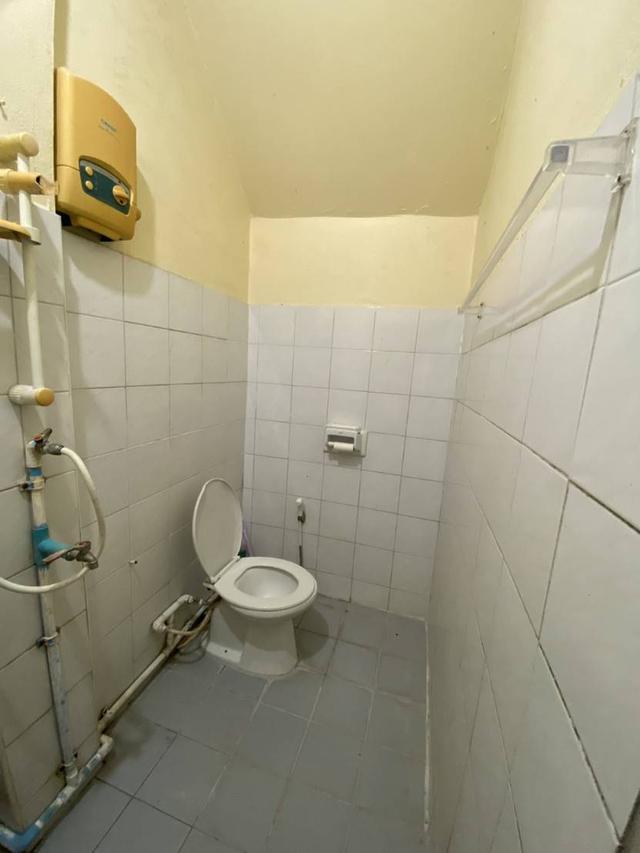 ขายทาวน์เฮาส์ ในเขตเทศบาลตำบลขลุง จังหวัดจันทบุรี หมู่บ้านอรวรรณ 3