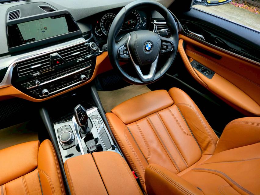 รหัสรถ BAC9365 BMW SERIES 5 530e 2.0 ELITE G30 ปี 2019 จดทะเบียนปี 2021 13
