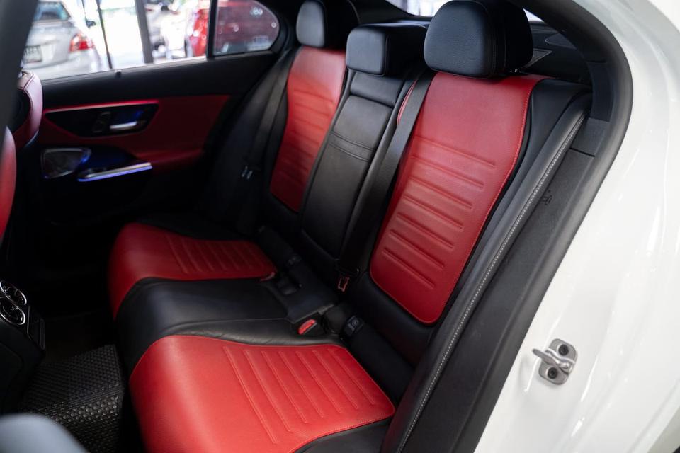 Mercedes Benz C350e AMG Dymanic (w206)ปี 2022 ไมล์ 50,000 km รถบ้านมือเดียว 12