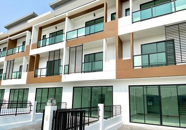 ราชพฤกษ์ MRT บางรักน้อย ท่าอิฐ 2 กม.ให้เช่าโฮมออฟฟิศ 3ชั้น 4นอน 23ตร.ว. 280ตร.ม. รพ.พระนั่งเกล้า 3.1 กม. 1