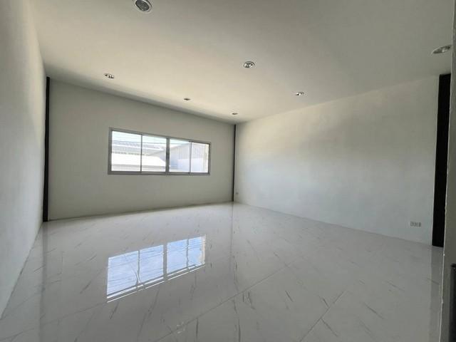 ให้เช่าโกดัง ใกล้อมตะเฟส 1-2-3-4 ผังม่วงลาย พื้นที่โกดัง 400 ตรม. พื้นรองรับน้ำหนักได้2ตัน 2