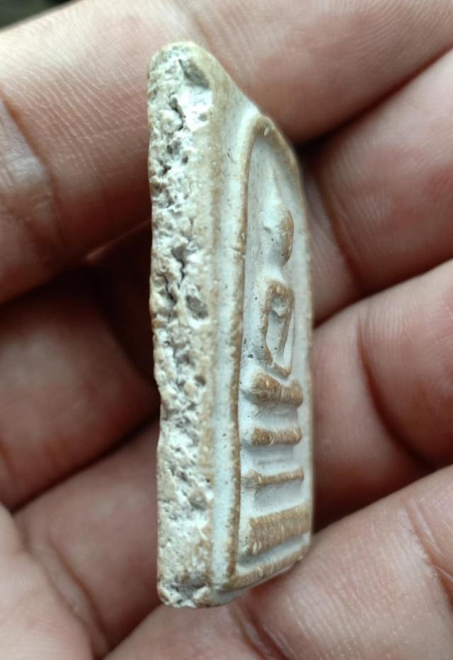 พระสมเด็จวัดระฆังพิมพ์เกิดบัวตูม 3