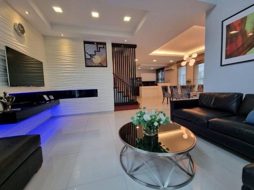 ขาย(Sale)–ให้เช่า(Rent) บ้านเดี่ยวสุดหรู พร้อมอยู่ โครงการ The Gallery House (ลาดพร้าว ซ.1) 70.2 ตรว (2 ชั้น 5 ห้องนอน 4 ห้องน้ำ) 22.8 ล้าน 5